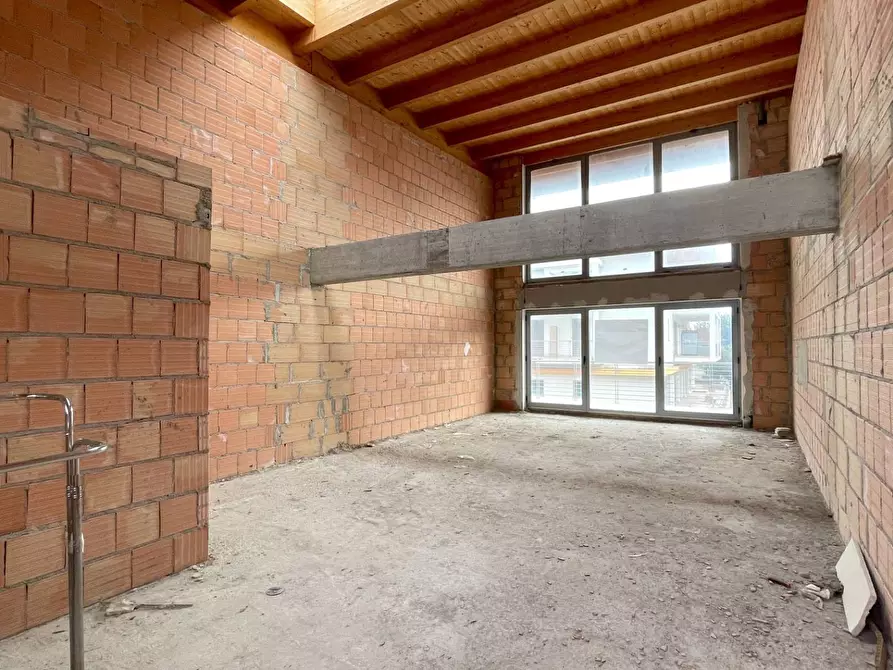 Immagine 6 di Ufficio in vendita  in Contrada San Giovanni snc a Ancarano