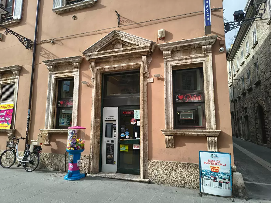 Immagine 1 di Attività commerciale in vendita  in Via del Trivio 103 a Ascoli Piceno