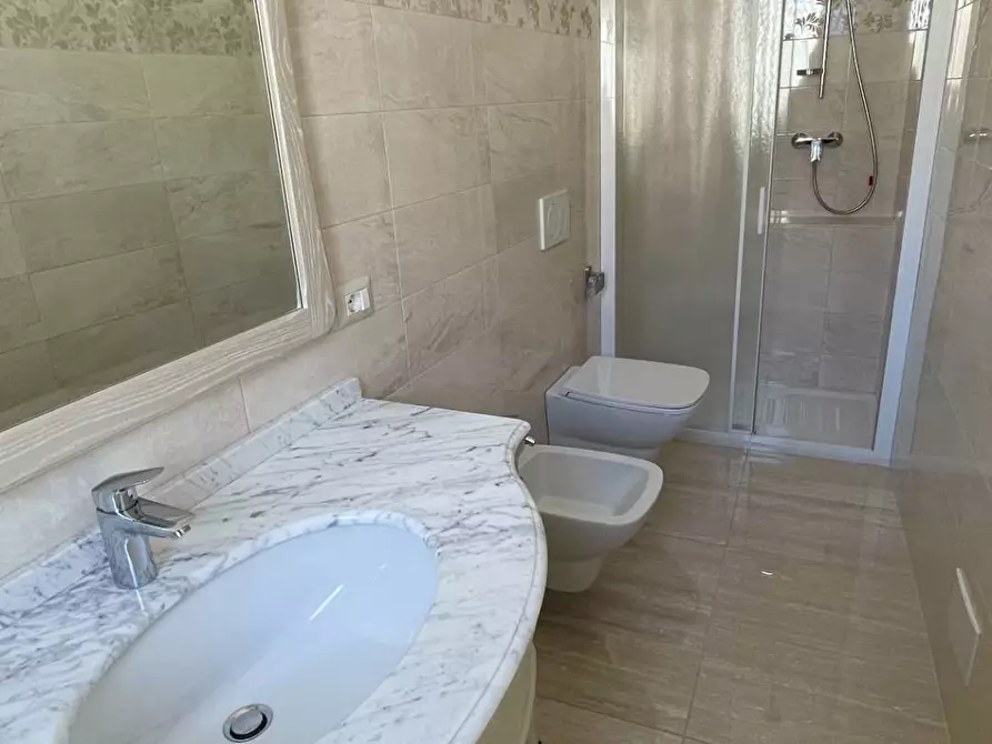 Immagine 33 di Casa indipendente in vendita  in Via San Martino 81 a San Benedetto Del Tronto