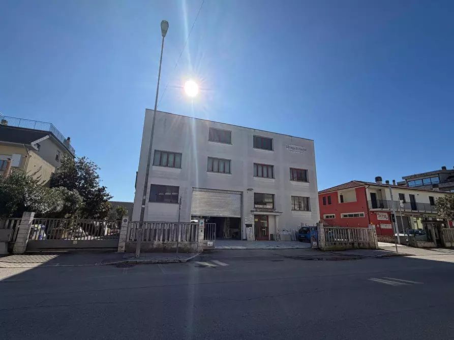 Immagine 39 di Capannone industriale in vendita  in Via Val Tiberina 21 a San Benedetto Del Tronto