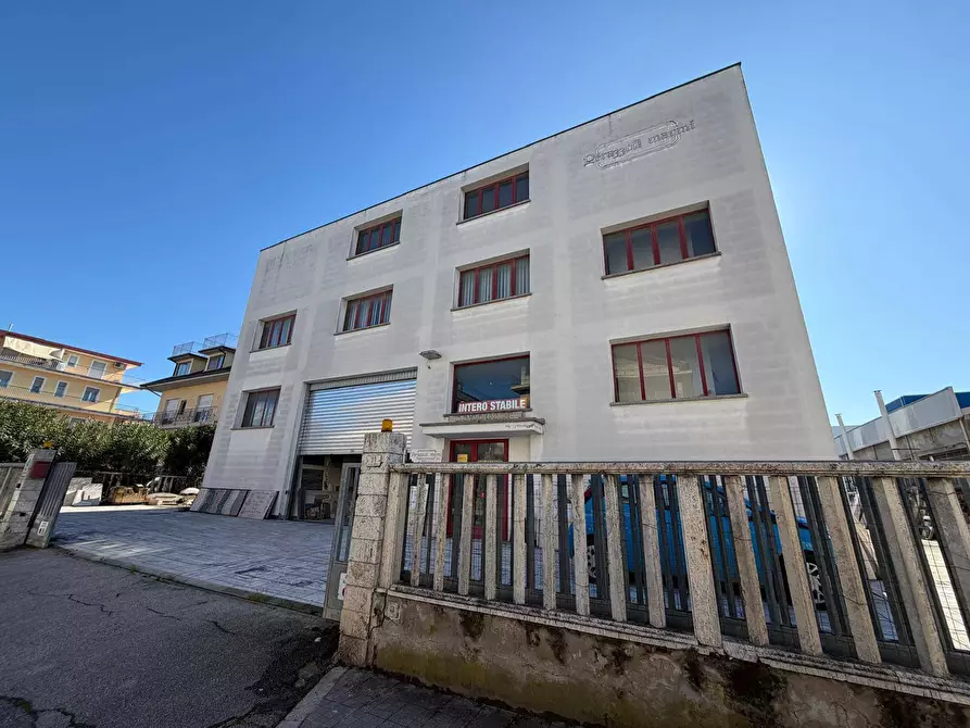 Immagine 45 di Capannone industriale in vendita  in Via Val Tiberina 21 a San Benedetto Del Tronto