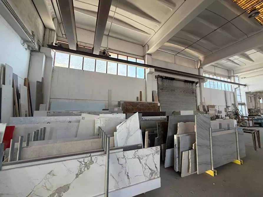 Immagine 8 di Capannone industriale in vendita  in Via Val Tiberina 21 a San Benedetto Del Tronto