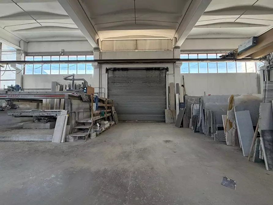 Immagine 10 di Capannone industriale in vendita  in Via Val Tiberina 21 a San Benedetto Del Tronto