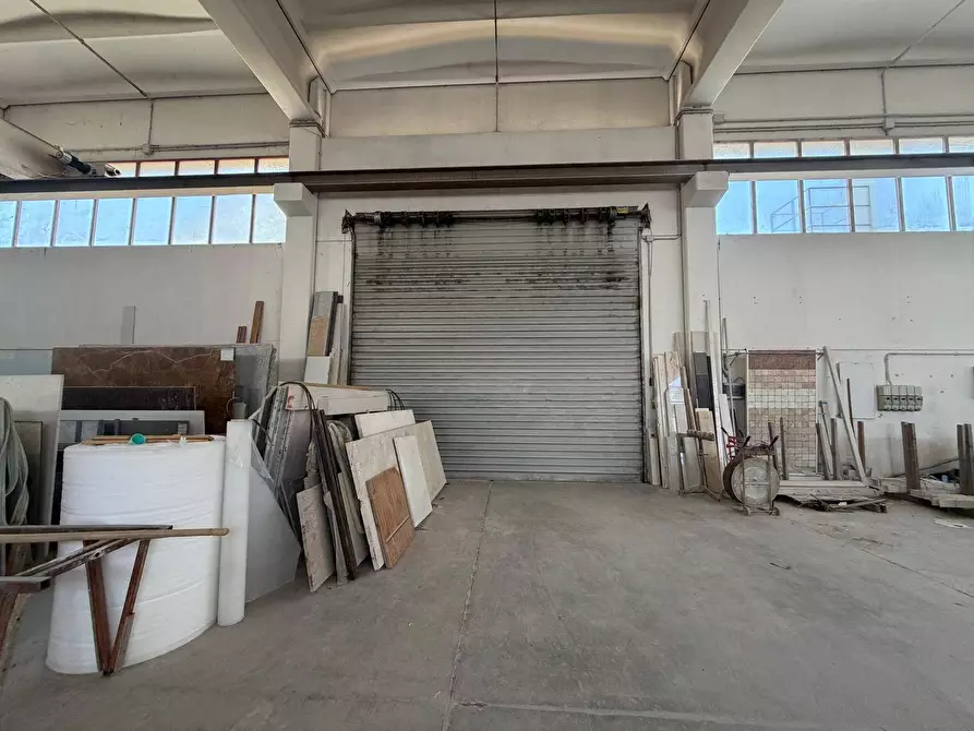 Immagine 11 di Capannone industriale in vendita  in Via Val Tiberina 21 a San Benedetto Del Tronto