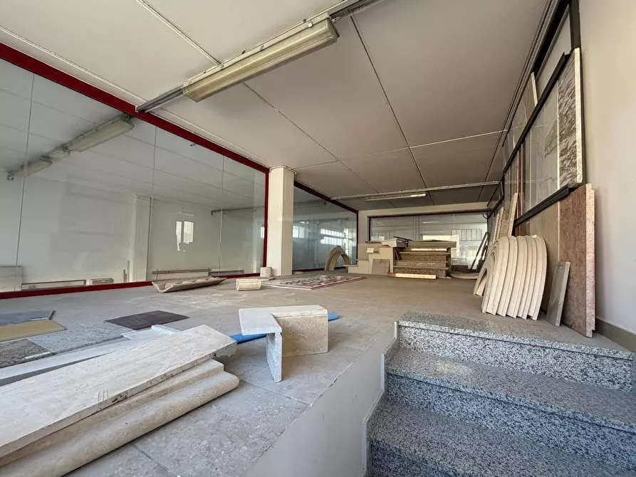 Immagine 17 di Capannone industriale in vendita  in Via Val Tiberina 21 a San Benedetto Del Tronto