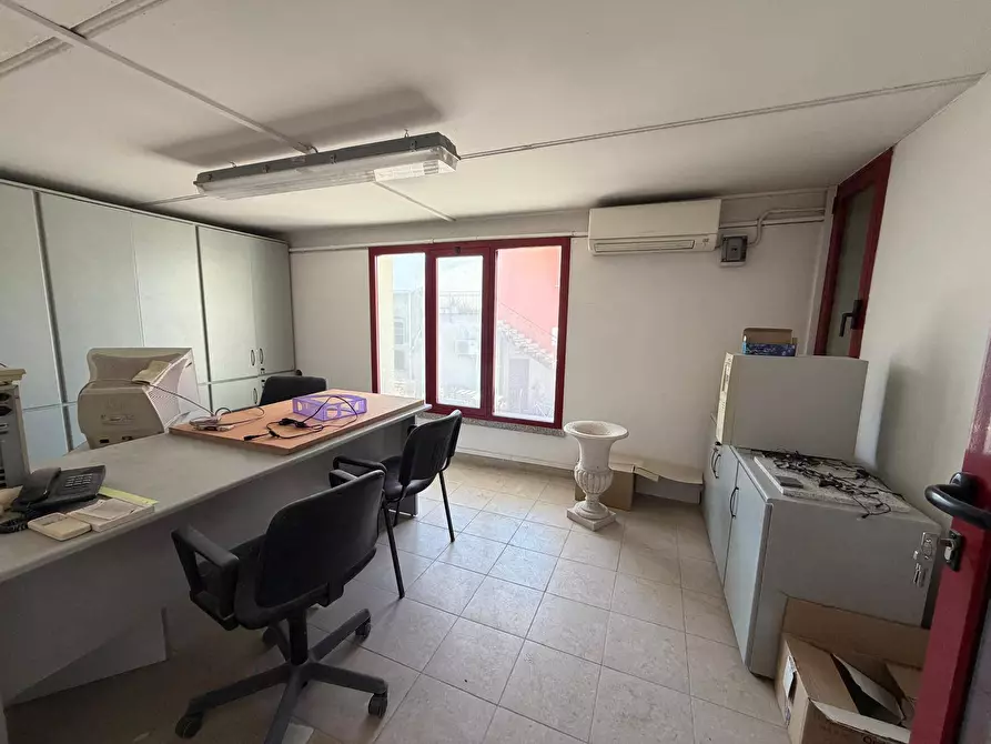 Immagine 19 di Capannone industriale in vendita  in Via Val Tiberina 21 a San Benedetto Del Tronto