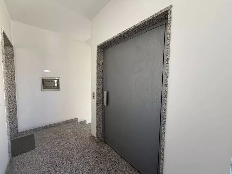 Immagine 31 di Capannone industriale in vendita  in Via Val Tiberina 21 a San Benedetto Del Tronto