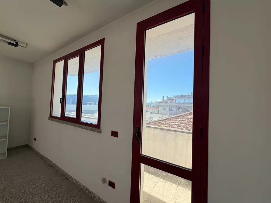 Immagine 30 di Capannone industriale in vendita  in Via Val Tiberina 21 a San Benedetto Del Tronto