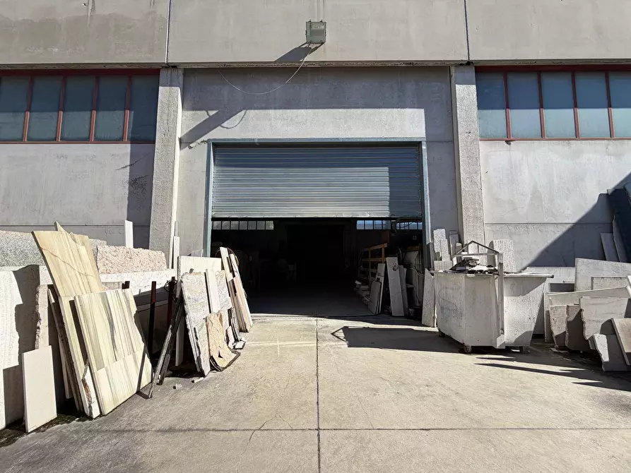 Immagine 34 di Capannone industriale in vendita  in Via Val Tiberina 21 a San Benedetto Del Tronto