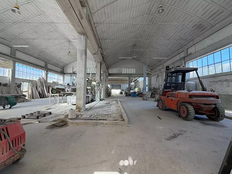 Immagine 36 di Capannone industriale in vendita  in Via Val Tiberina 21 a San Benedetto Del Tronto