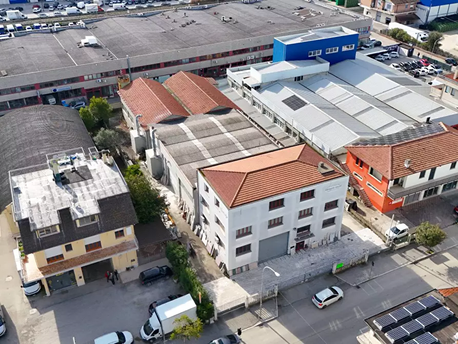 Immagine 1 di Capannone industriale in vendita  in Via Val Tiberina 21 a San Benedetto Del Tronto