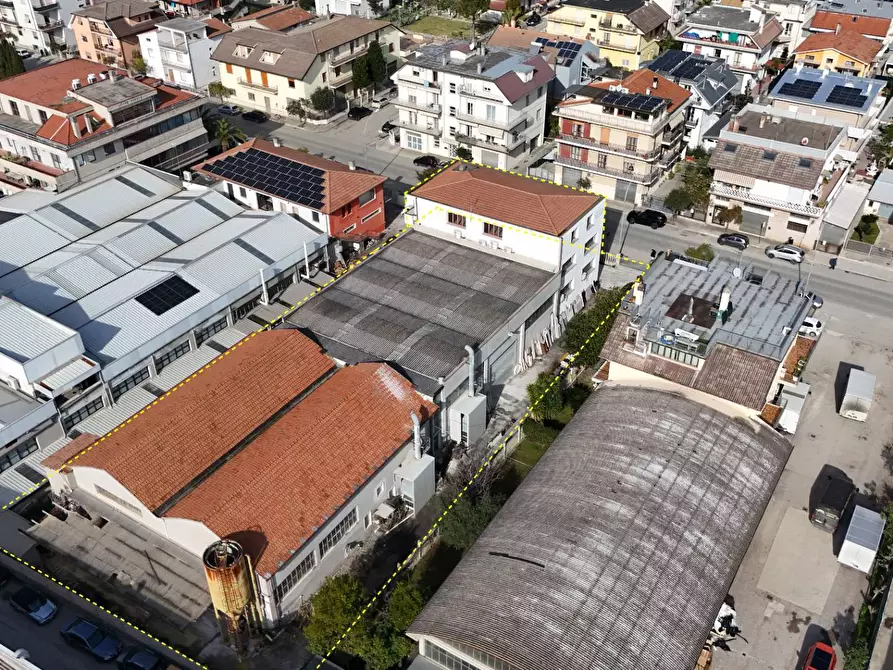 Immagine 43 di Capannone industriale in vendita  in Via Val Tiberina 21 a San Benedetto Del Tronto