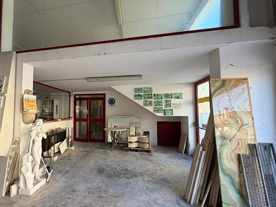 Immagine 14 di Capannone industriale in vendita  in Via Val Tiberina 21 a San Benedetto Del Tronto