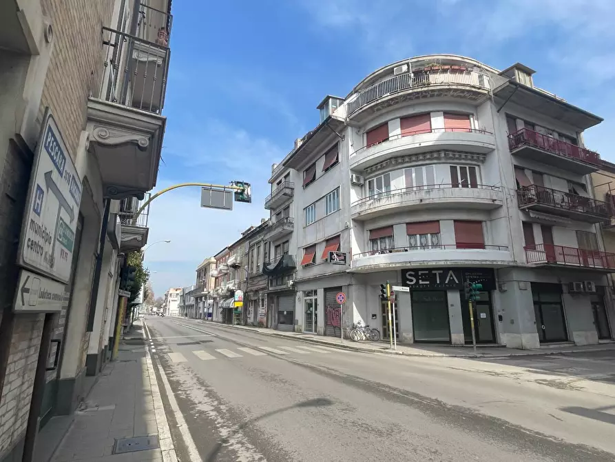Immagine 4 di Locale commerciale in affitto  in Via Roma 3 a San Benedetto Del Tronto