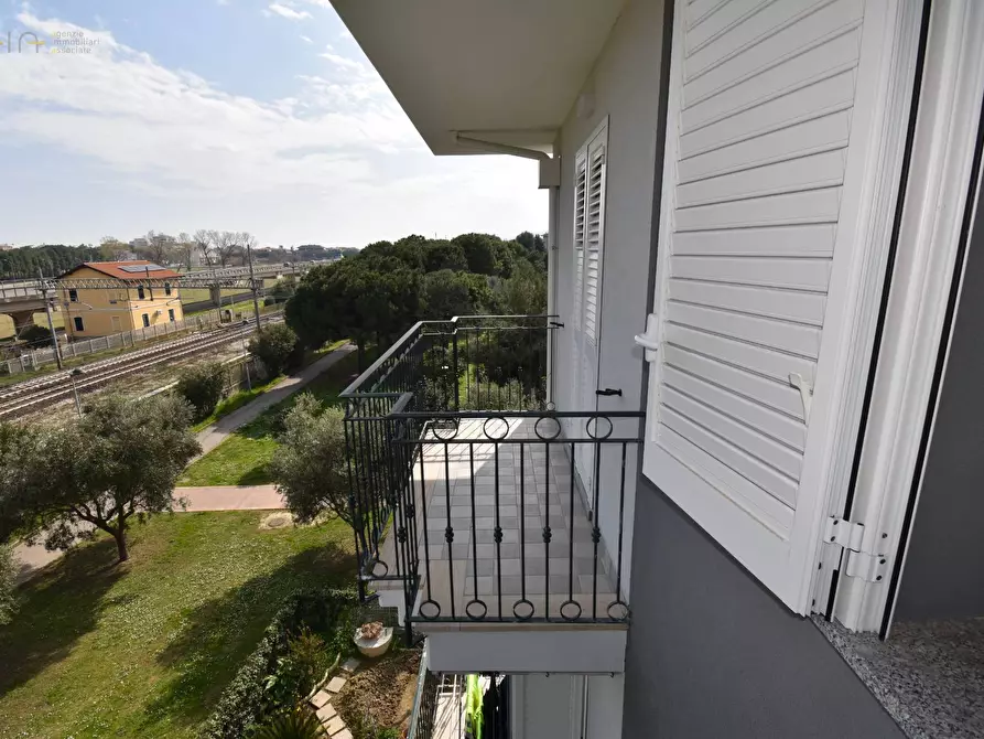 Immagine 15 di Appartamento in vendita  in Via Monteconero snc a San Benedetto Del Tronto