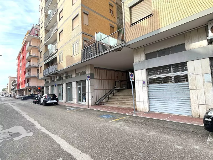 Immagine 1 di Box auto in vendita  in Via Ugo Foscolo 42 a Grottammare