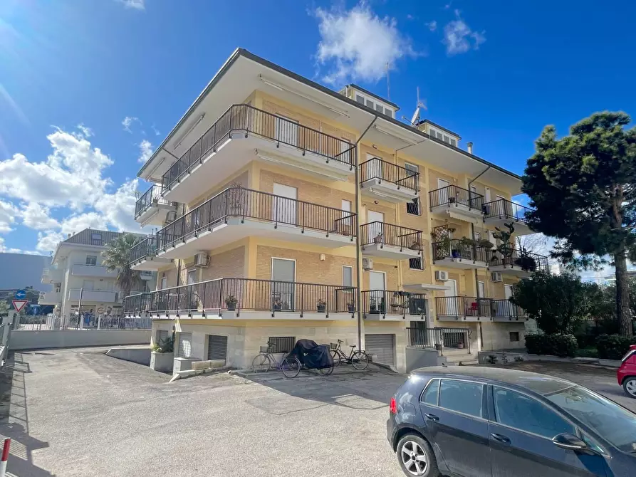 Immagine 49 di Appartamento in vendita  in Via Roberto Peci 12 a San Benedetto Del Tronto