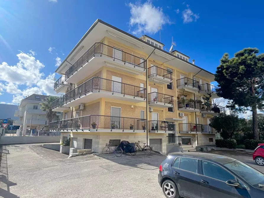 Immagine 12 di Appartamento in vendita  in Via Roberto Peci 12 a San Benedetto Del Tronto