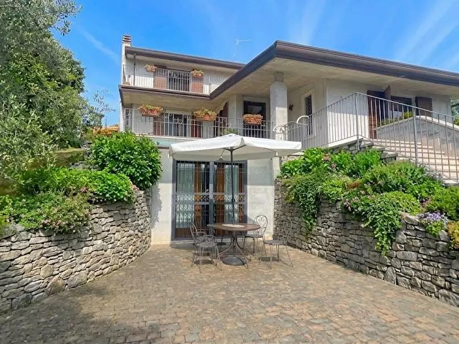 Immagine 2 di Villa in vendita  in Via Dei Tigli 6 a San Benedetto Del Tronto