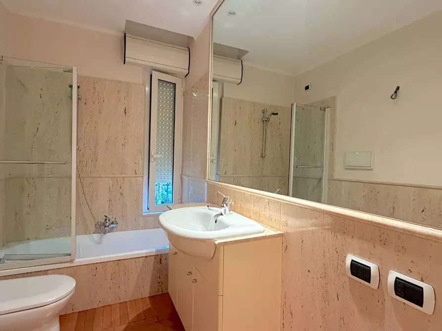 Immagine 20 di Appartamento in vendita  in Vicolo Piemonte 3 a San Benedetto Del Tronto