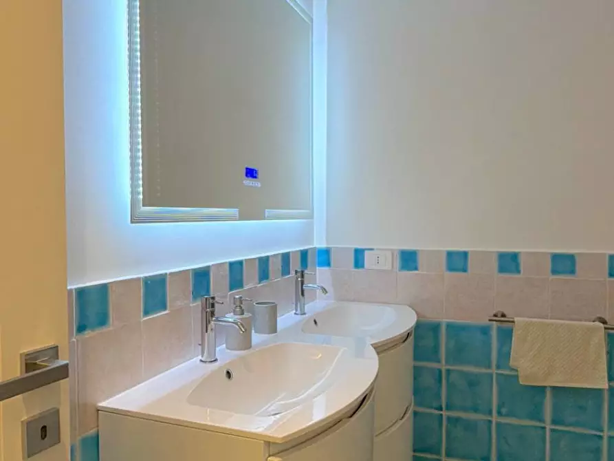 Immagine 19 di Appartamento in vendita  in Via Galileo Galilei 32 a San Benedetto Del Tronto