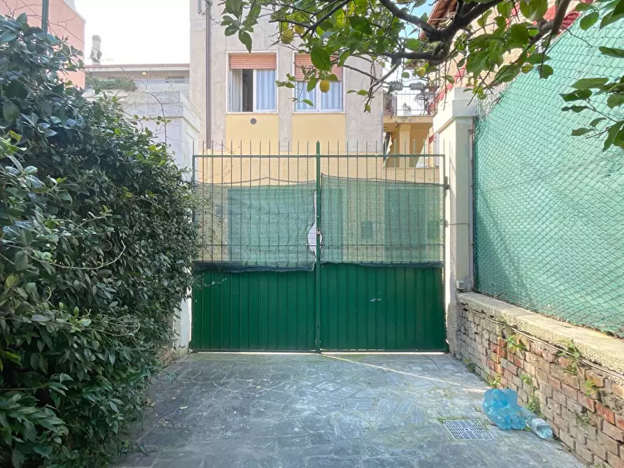 Immagine 23 di Casa indipendente in vendita  in Via Marconi Guglielmo 39 a Grottammare