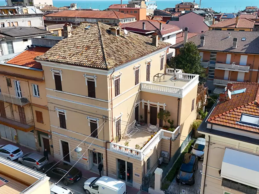 Immagine 2 di Casa indipendente in vendita  in Via Marconi Guglielmo 39 a Grottammare