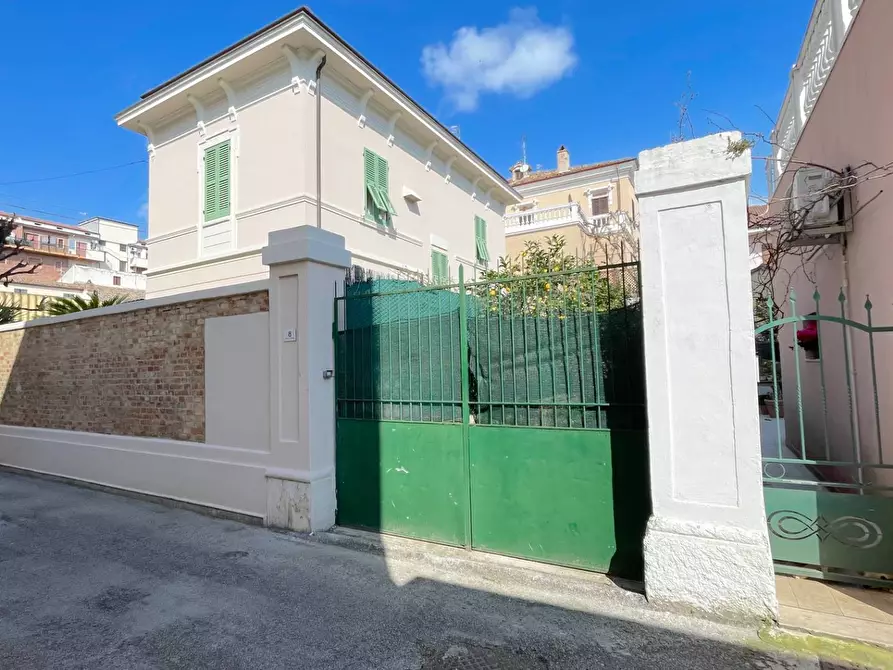 Immagine 54 di Casa indipendente in vendita  in Via Marconi Guglielmo 39 a Grottammare