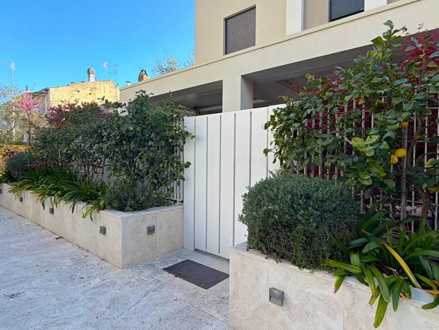 Immagine 40 di Villetta a schiera in vendita  in Via Padre Sigismondo Damiani 4 a San Benedetto Del Tronto