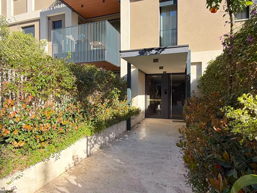 Immagine 21 di Appartamento in vendita  in Via P.S. Damiani 4 a San Benedetto Del Tronto