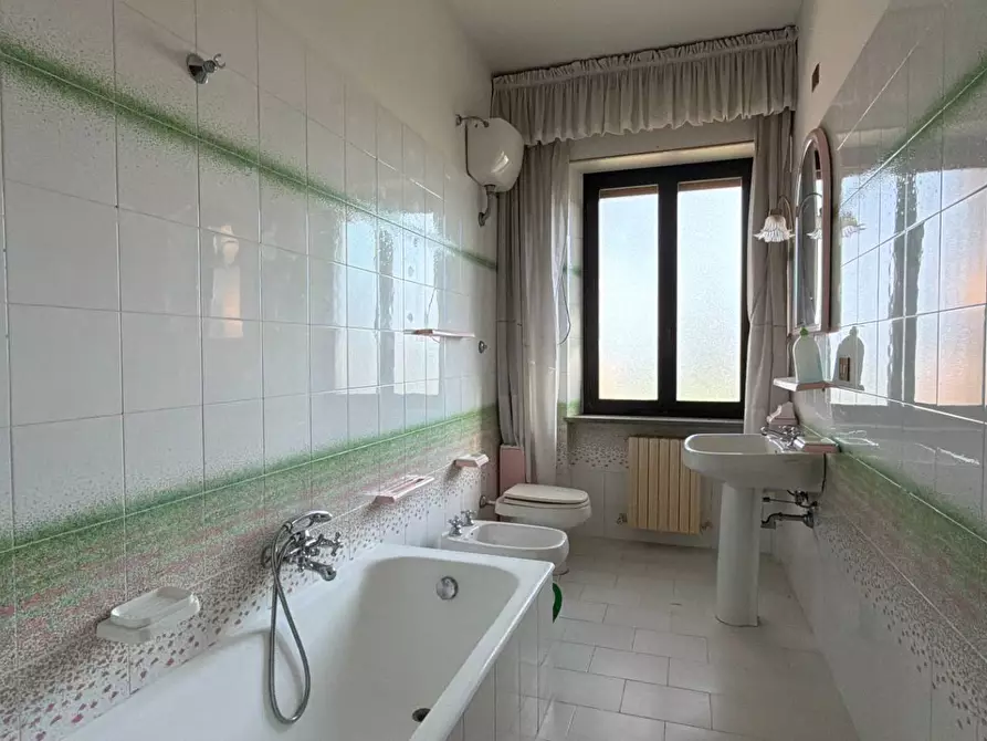 Immagine 38 di Villa in vendita  in Via dei Ligustri 55 a Grottammare