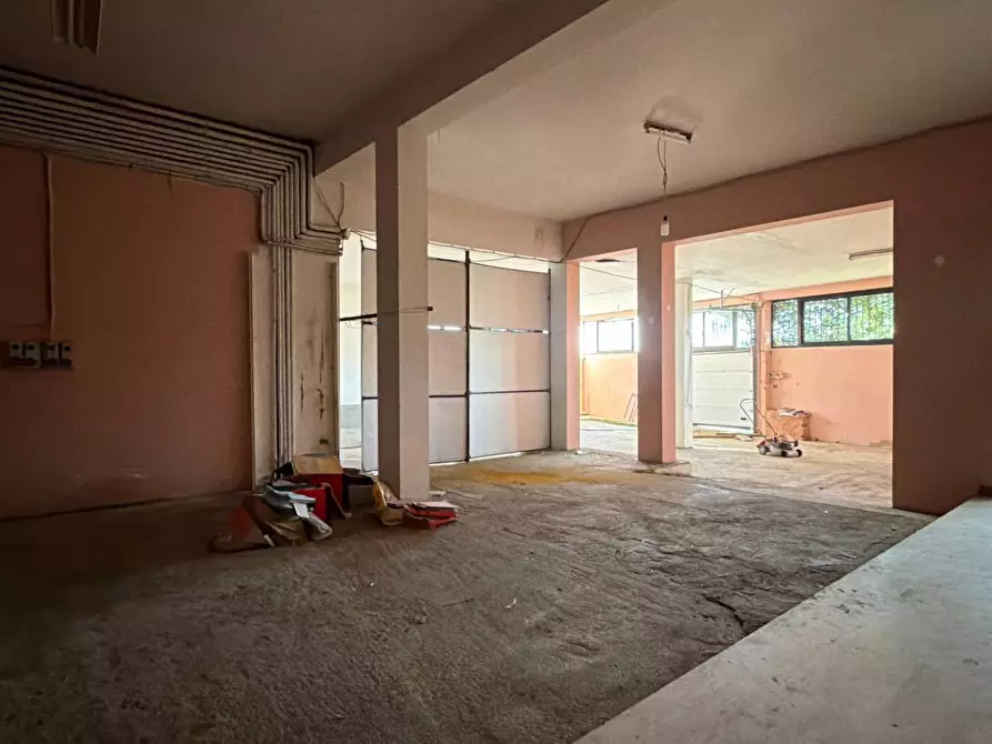 Immagine 26 di Villa in vendita  in Via dei Ligustri 55 a Grottammare