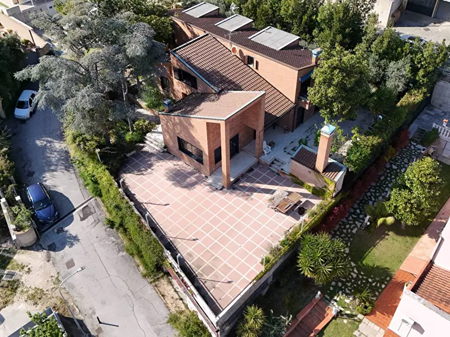 Immagine 56 di Villa in vendita  in Via dei Ligustri 55 a Grottammare