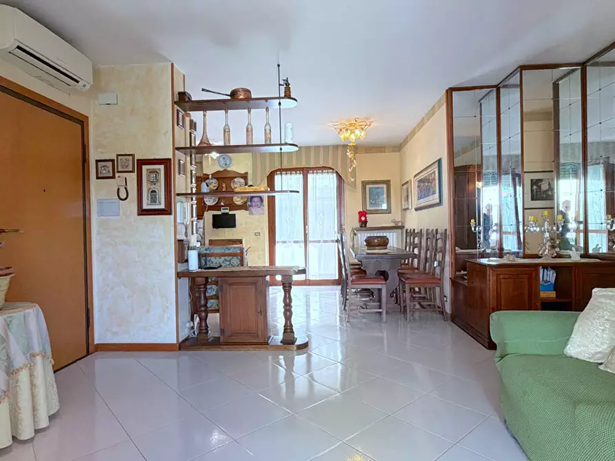 Immagine 12 di Appartamento in vendita  in Via Del Vignola 8 a San Benedetto Del Tronto