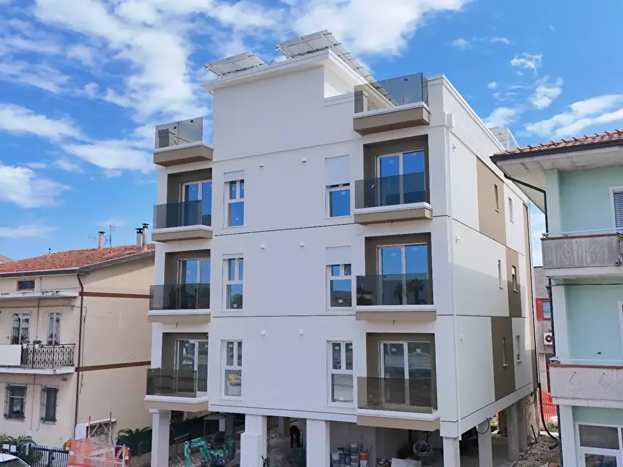 Immagine 21 di Appartamento in vendita  in Via Verbania 12 a San Benedetto Del Tronto