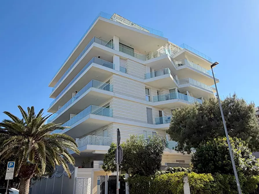 Immagine 1 di Appartamento in vendita  in Viale Marconi 46 a San Benedetto Del Tronto