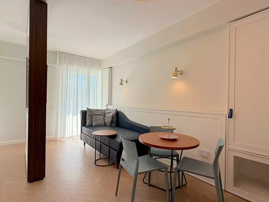 Immagine 4 di Appartamento in vendita  in Viale Marconi 46 a San Benedetto Del Tronto