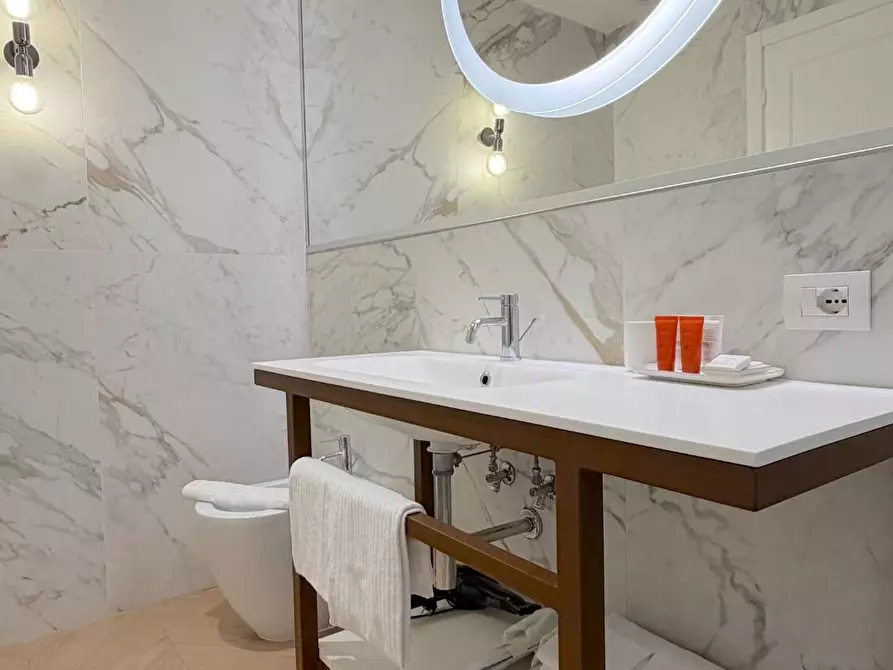 Immagine 11 di Appartamento in vendita  in Viale Marconi 46 a San Benedetto Del Tronto
