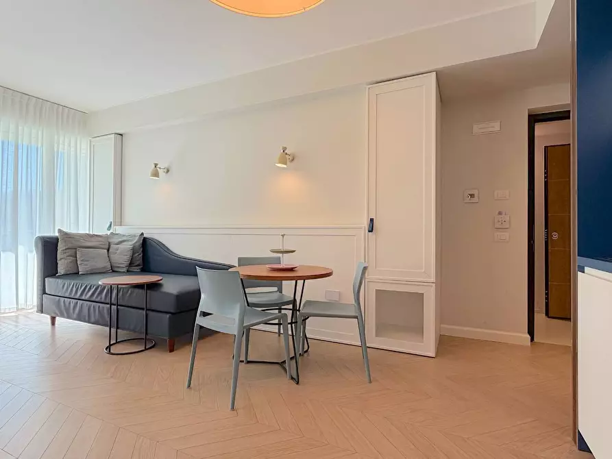 Immagine 12 di Appartamento in vendita  in Viale Marconi 46 a San Benedetto Del Tronto