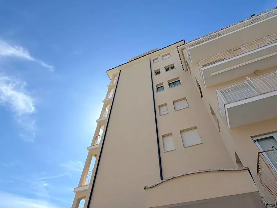 Immagine 19 di Appartamento in vendita  in via Gaetano Donizetti 1 a San Benedetto Del Tronto