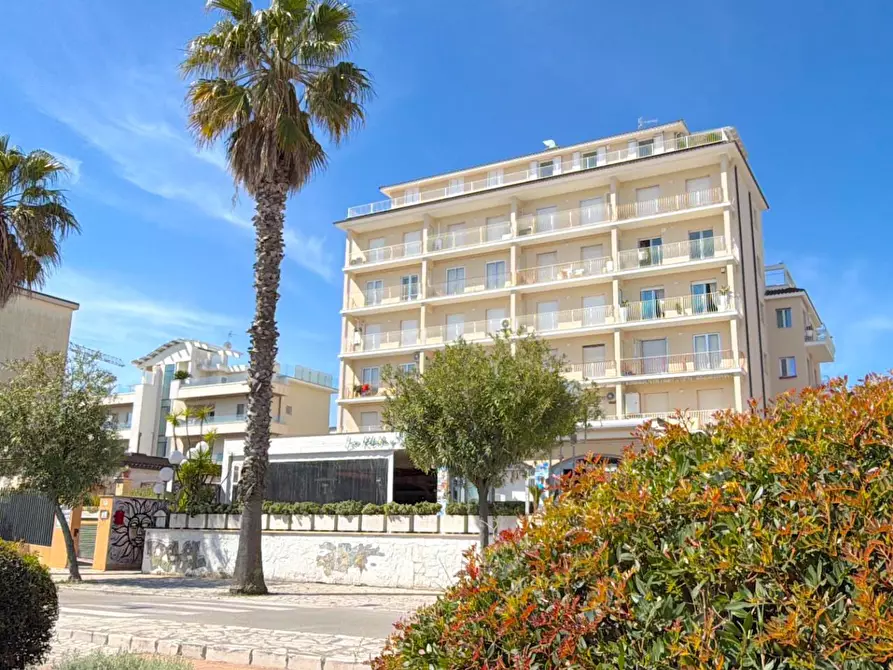 Immagine 22 di Appartamento in vendita  in via Gaetano Donizetti 1 a San Benedetto Del Tronto