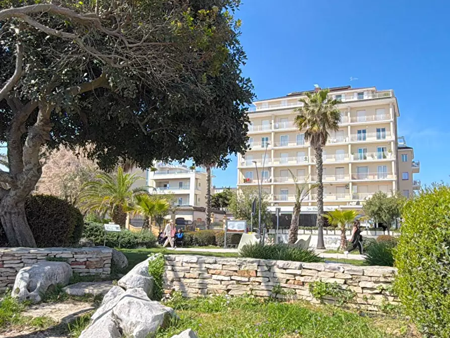Immagine 24 di Appartamento in vendita  in via Gaetano Donizetti 1 a San Benedetto Del Tronto