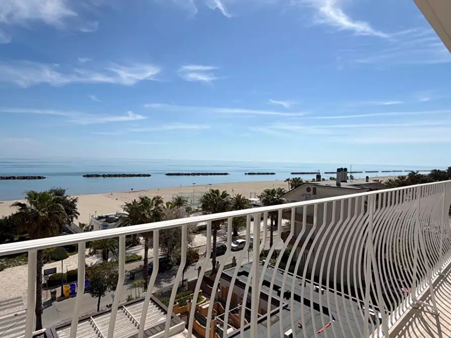 Immagine 2 di Appartamento in vendita  in via Gaetano Donizetti 1 a San Benedetto Del Tronto
