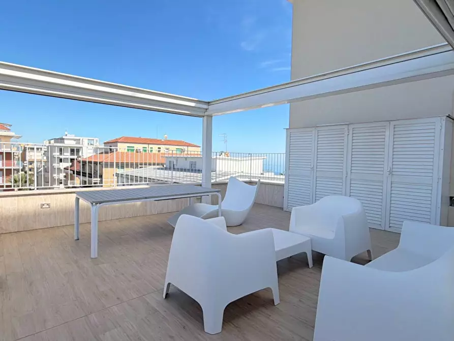 Immagine 18 di Appartamento in vendita  in via Gaetano Donizetti 1 a San Benedetto Del Tronto