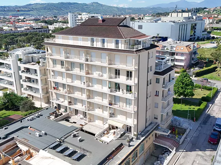 Immagine 30 di Appartamento in vendita  in via Gaetano Donizetti 1 a San Benedetto Del Tronto