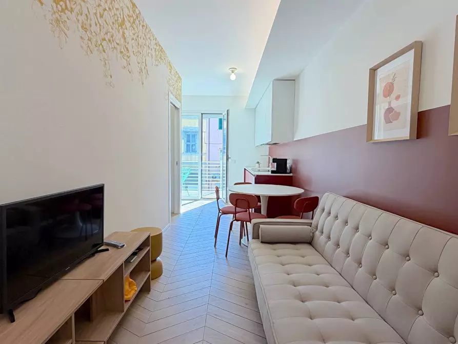 Immagine 11 di Appartamento in vendita  in Via Giovanni Prati 2 a San Benedetto Del Tronto