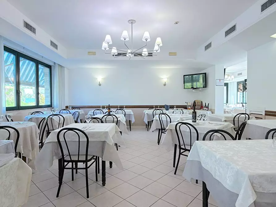 Immagine 3 di Albergo/B&B/Residence in vendita  in Contrada Montecantino 59 a Massignano