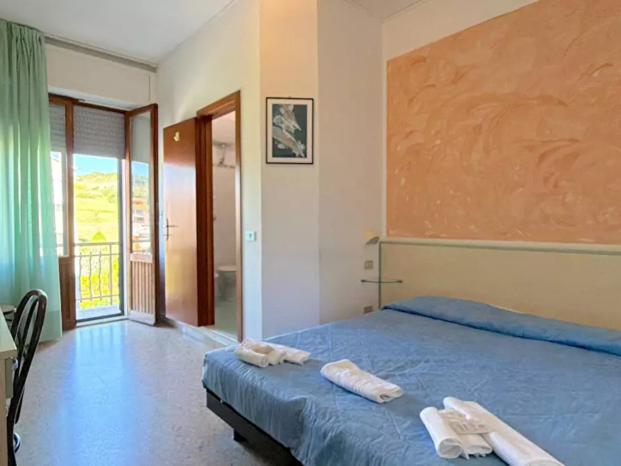 Immagine 18 di Albergo/B&B/Residence in vendita  in Contrada Montecantino 59 a Massignano