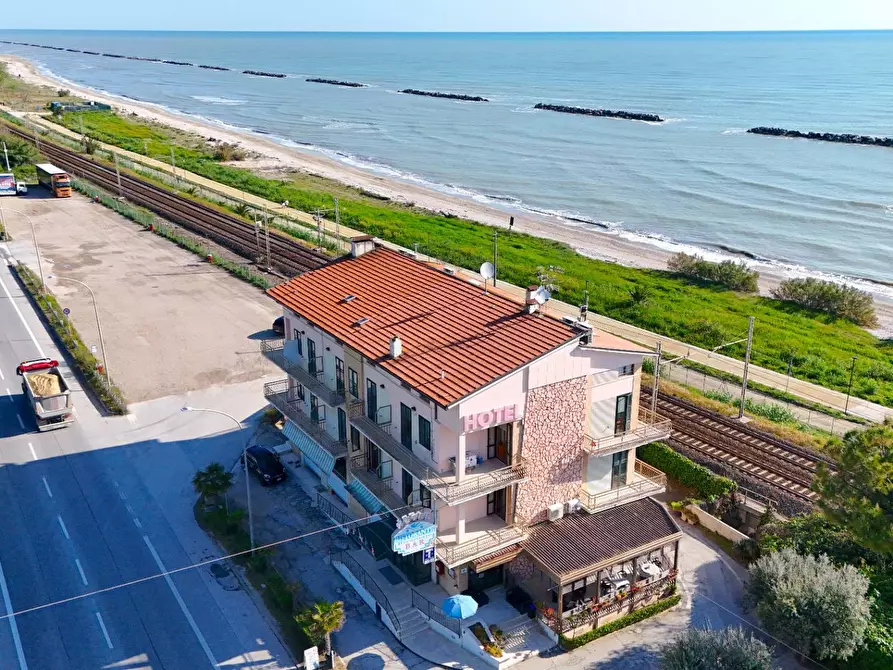 Immagine 38 di Albergo/B&B/Residence in vendita  in Contrada Montecantino 59 a Massignano