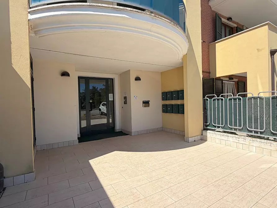 Immagine 42 di Appartamento in vendita  in Via Francesco Cilea 143 a Grottammare